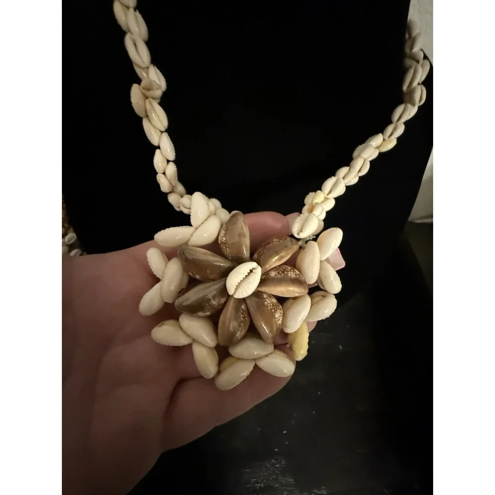 Vintage Shell Lei Necklace‎ Hawaaian Collectible